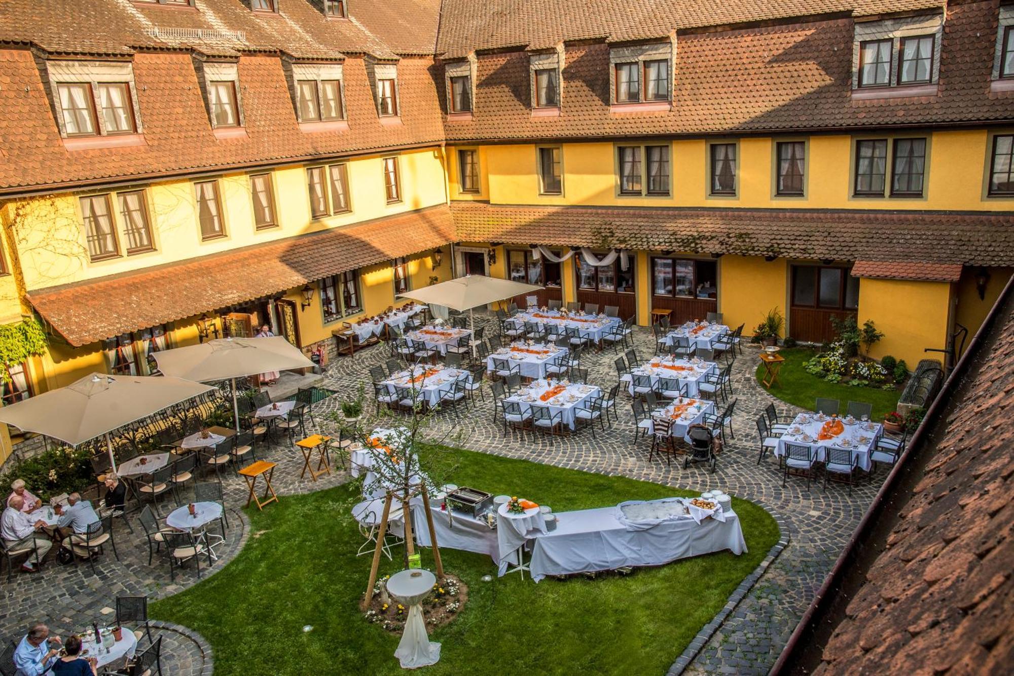 Hotel Leicht Biebelried Zewnętrze zdjęcie