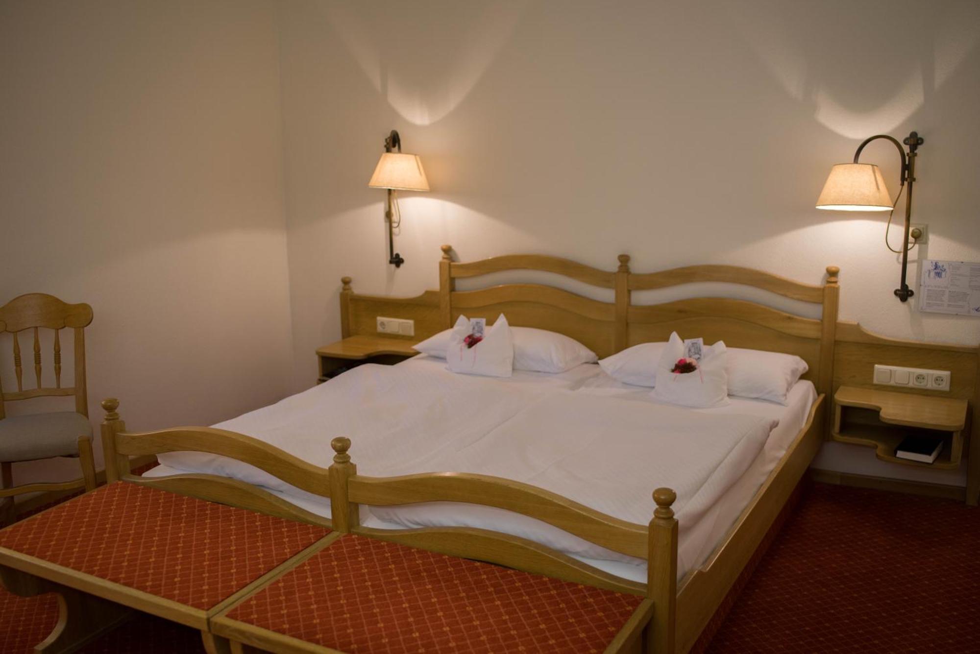 Hotel Leicht Biebelried Zewnętrze zdjęcie