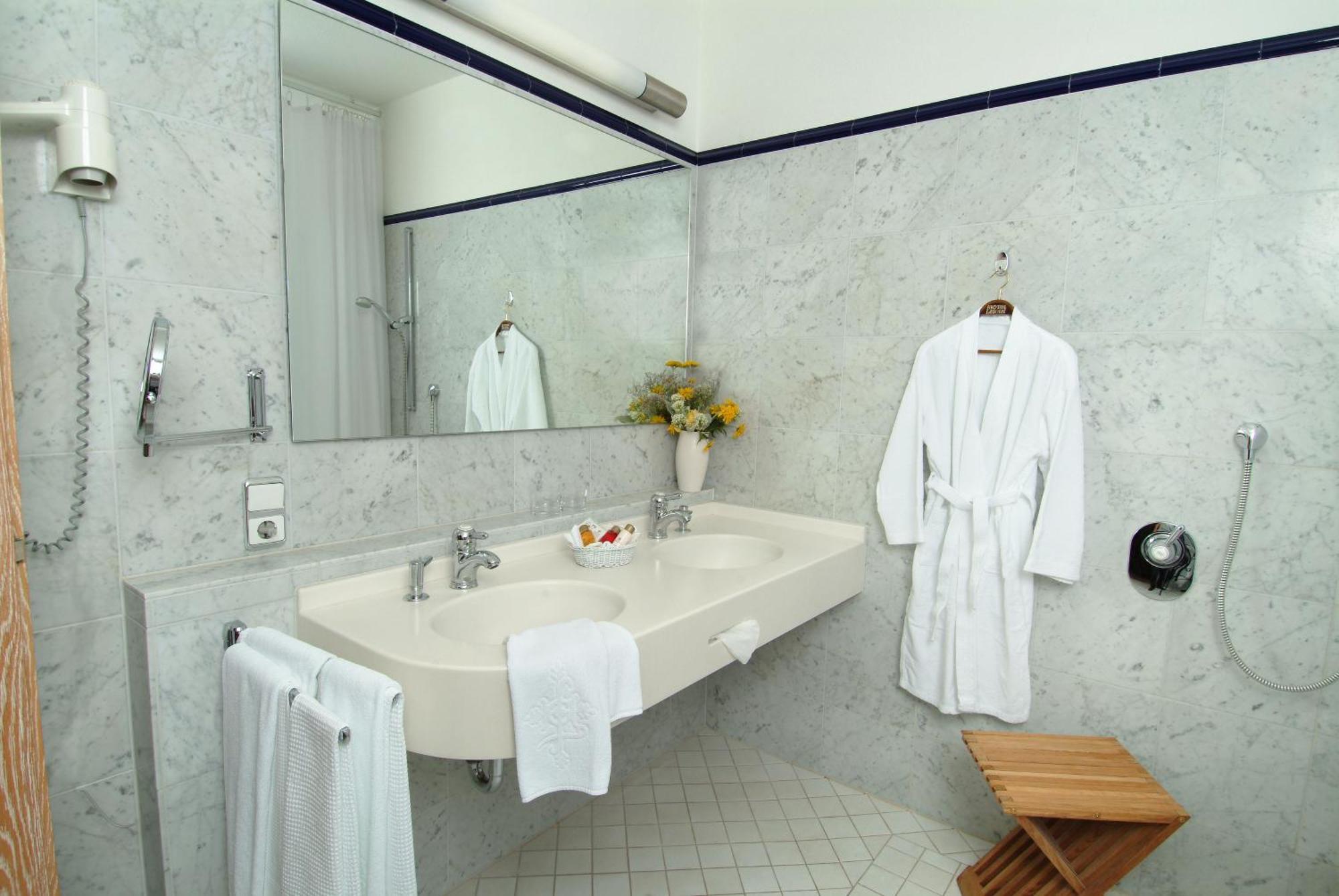 Hotel Leicht Biebelried Zewnętrze zdjęcie