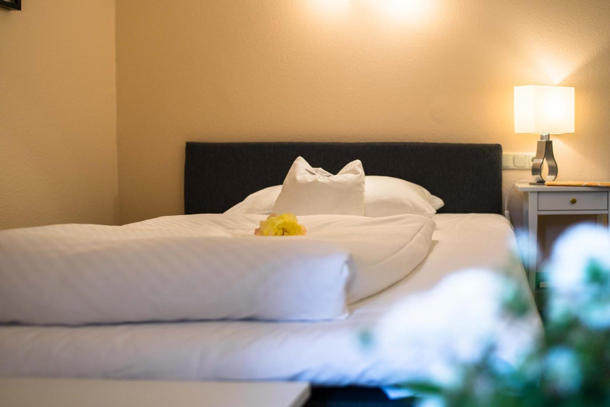 Hotel Leicht Biebelried Zewnętrze zdjęcie